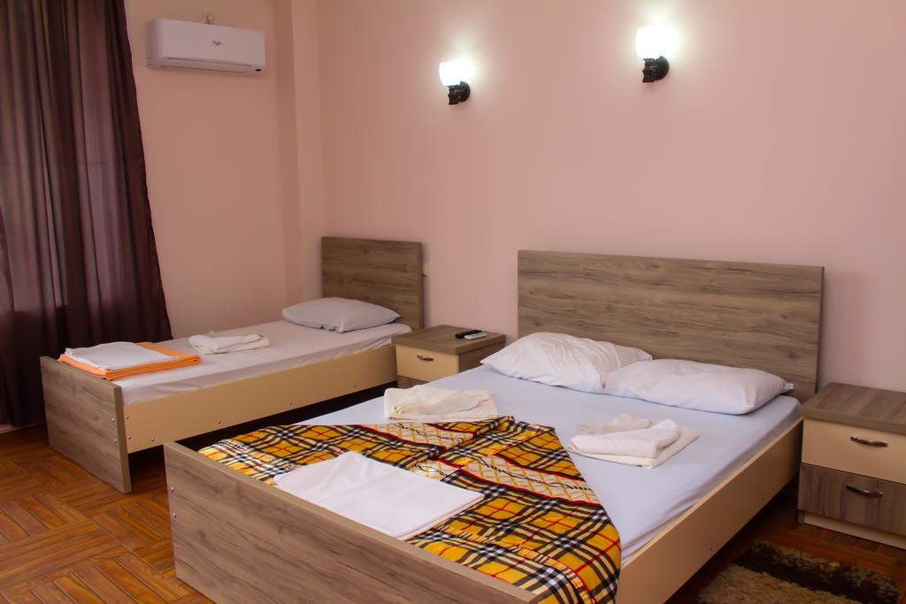 Hulus Hotel Makhinjauri Cameră foto